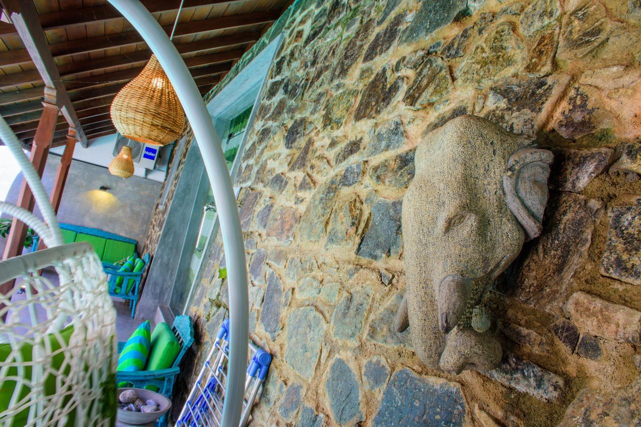 Rock Elephant Villa Hikkaduwa Exterior foto