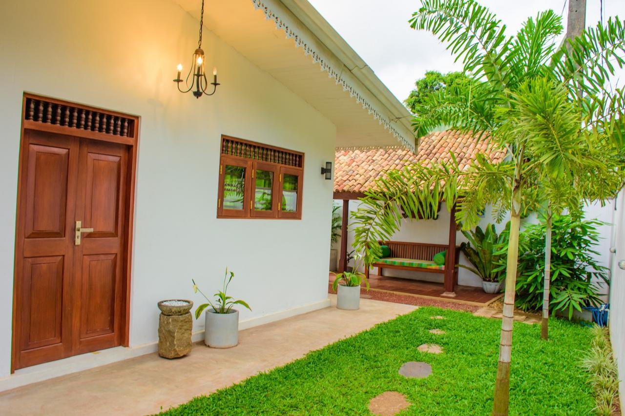 Rock Elephant Villa Hikkaduwa Exterior foto