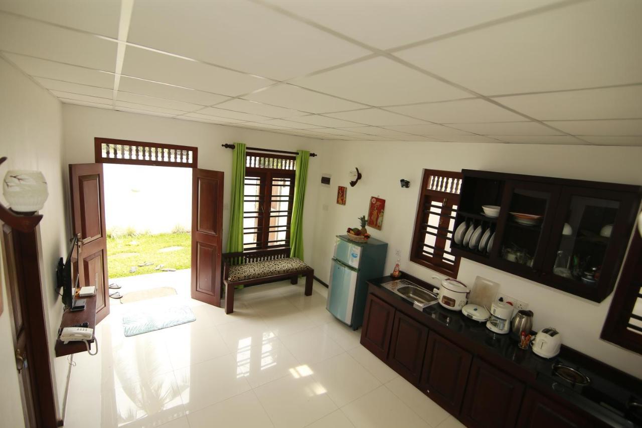 Rock Elephant Villa Hikkaduwa Exterior foto